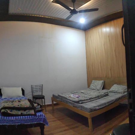 Hotel Trishul Inn Karnaprayāg Eksteriør bilde