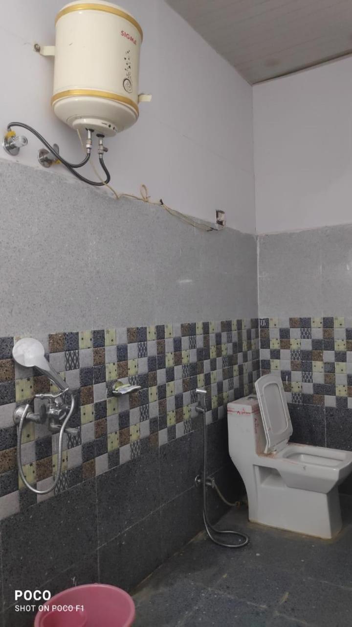 Hotel Trishul Inn Karnaprayāg Eksteriør bilde