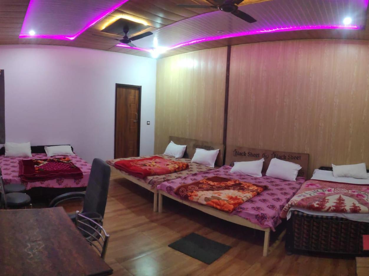 Hotel Trishul Inn Karnaprayāg Eksteriør bilde